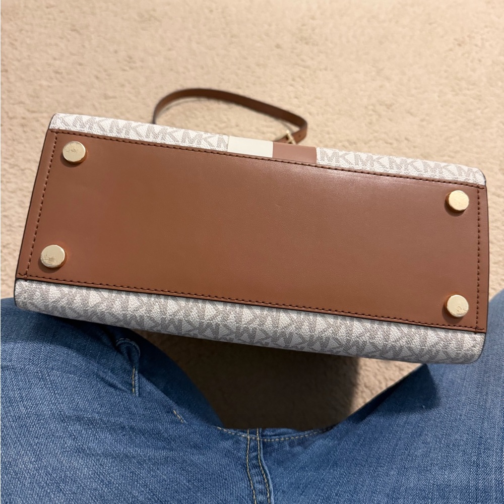 Michael Kors Brown and Cream Women's Bag - Picture 3 of 11